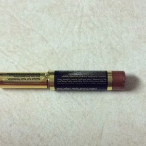 SeneGence Makeup - Nutmeg by Lipsense sealed SeneGence Makeup - Nutmeg by Lipsense sealed
